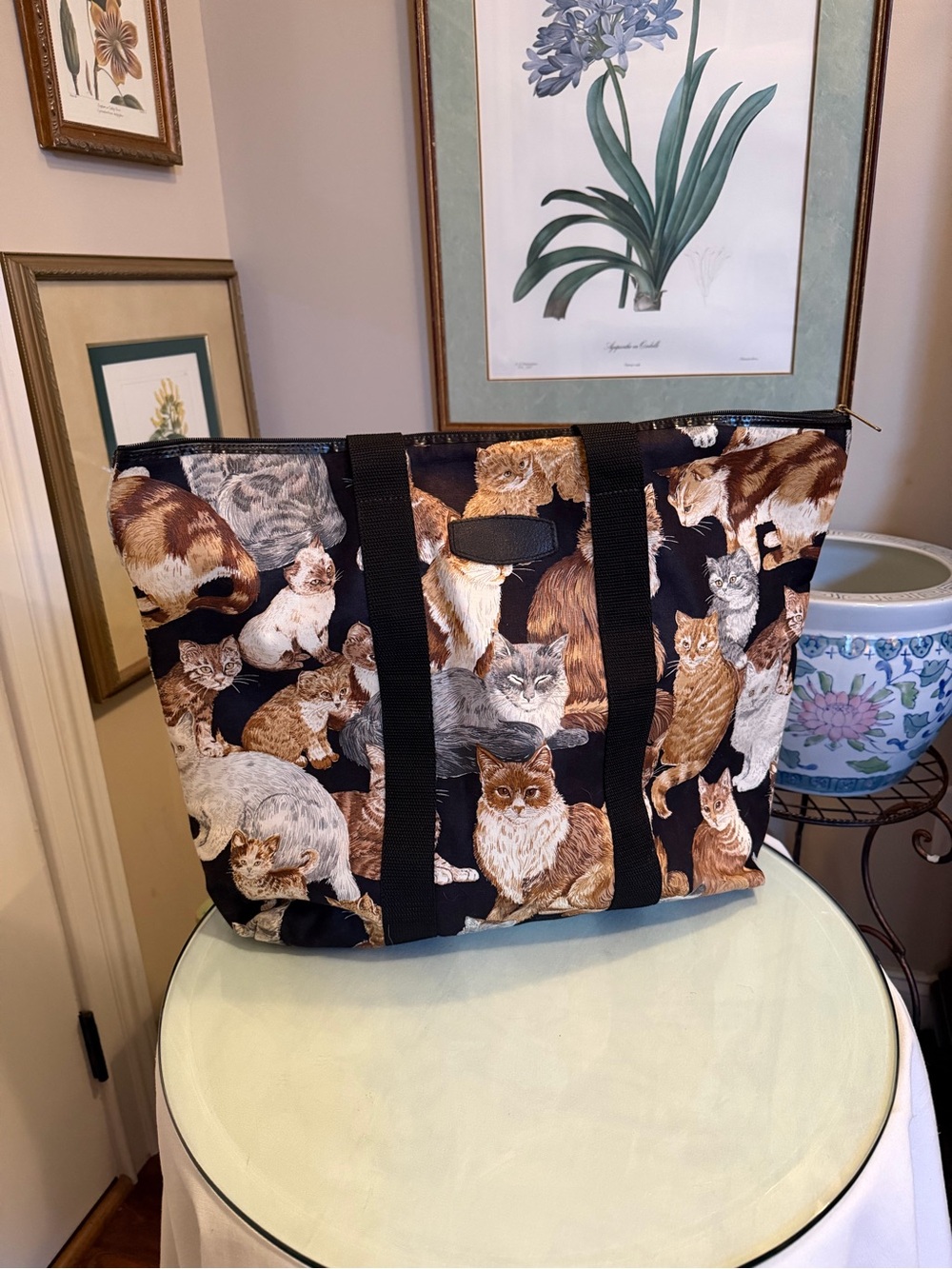 Cat-Print Canvas Tote Bag in Black and Brown